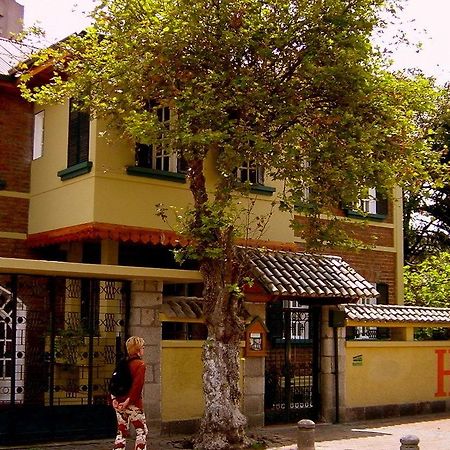 Hotel Cayman كويتو المظهر الخارجي الصورة