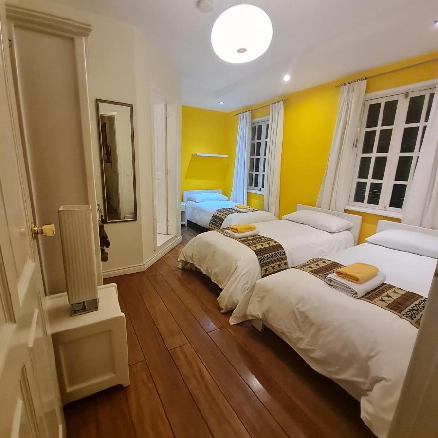 Hotel Cayman كويتو المظهر الخارجي الصورة